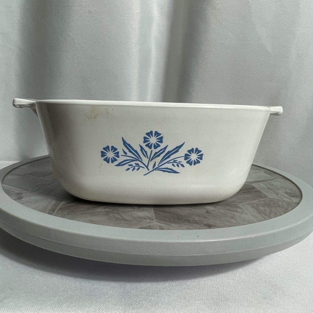 Vintage 1970's Corning Ware White Dish with Blue Floral Motif P-1½2-B .1½QT